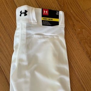 Youth Medium Under Armour white baseball pants. New with tags.